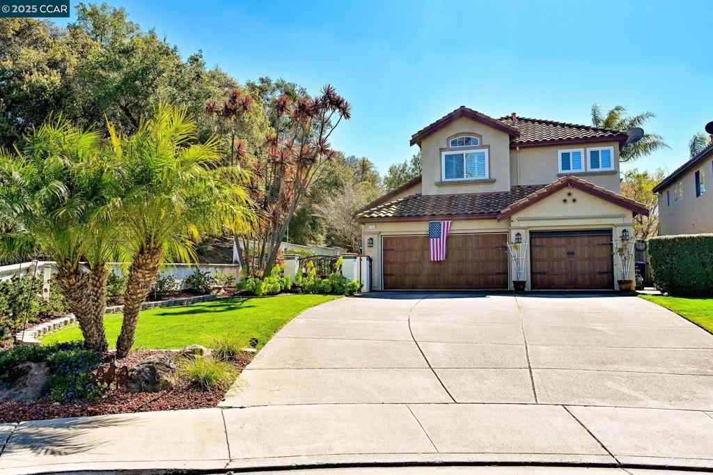 Homes For Sale - 5233 Boulder Ct<br/> Concord, CA 94521