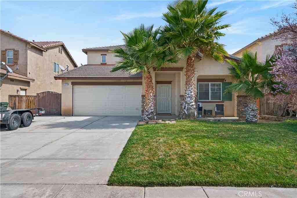 Homes For Sale - 13255 Marshwood Street<br/> Victorville, CA 92392