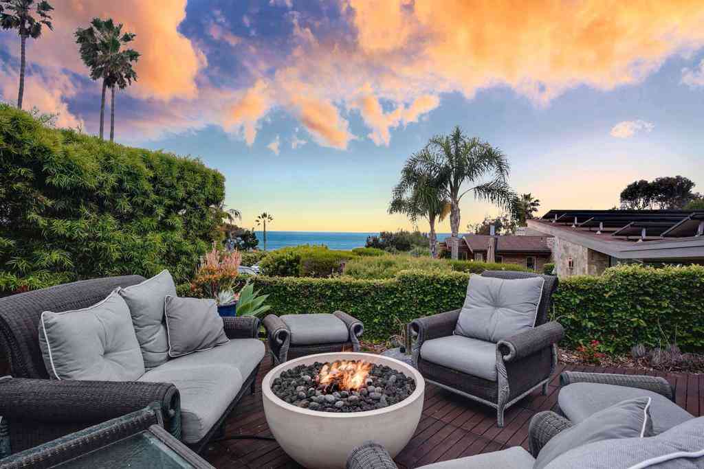 Homes For Rent - 152 7th Street<br/> Del Mar, CA 92014
