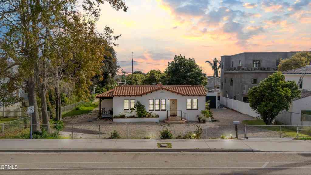 Homes For Sale - 3880 Loma Vista Road<br/> Ventura County, Ventura, CA 93003