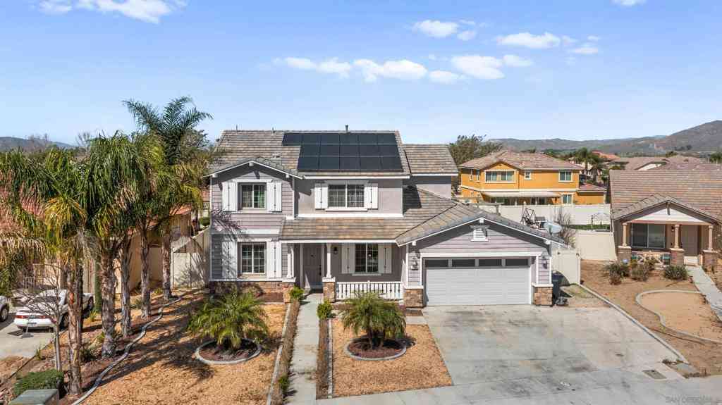 Homes For Sale - 2090 Trinket Circle<br/> San Jacinto, CA 92582