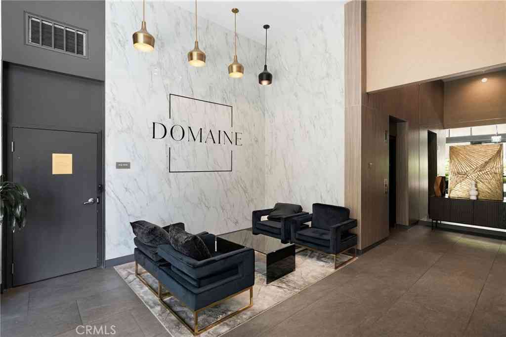 Condo For Sale - 39 S Los Robles #3019<br/> Pasadena, CA 91101