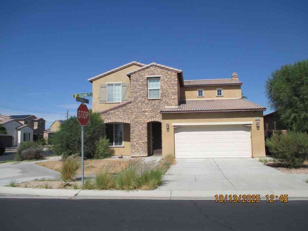 Homes For Sale - 84046 Olona Court<br/> Indio, CA 92203