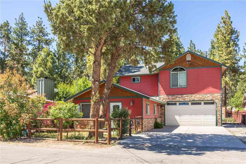 Homes For Sale - 209 W Meadow Lane<br/> Big Bear City, CA 92314