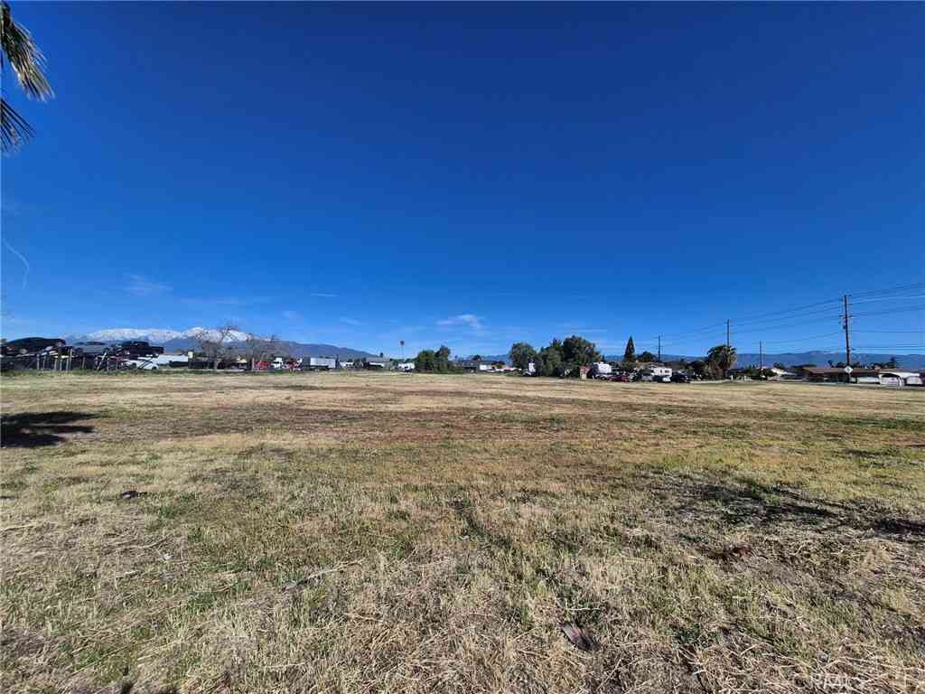 Vacant Land For Sale - 18490 Santa Ana<br/> Bloomington, CA 92316
