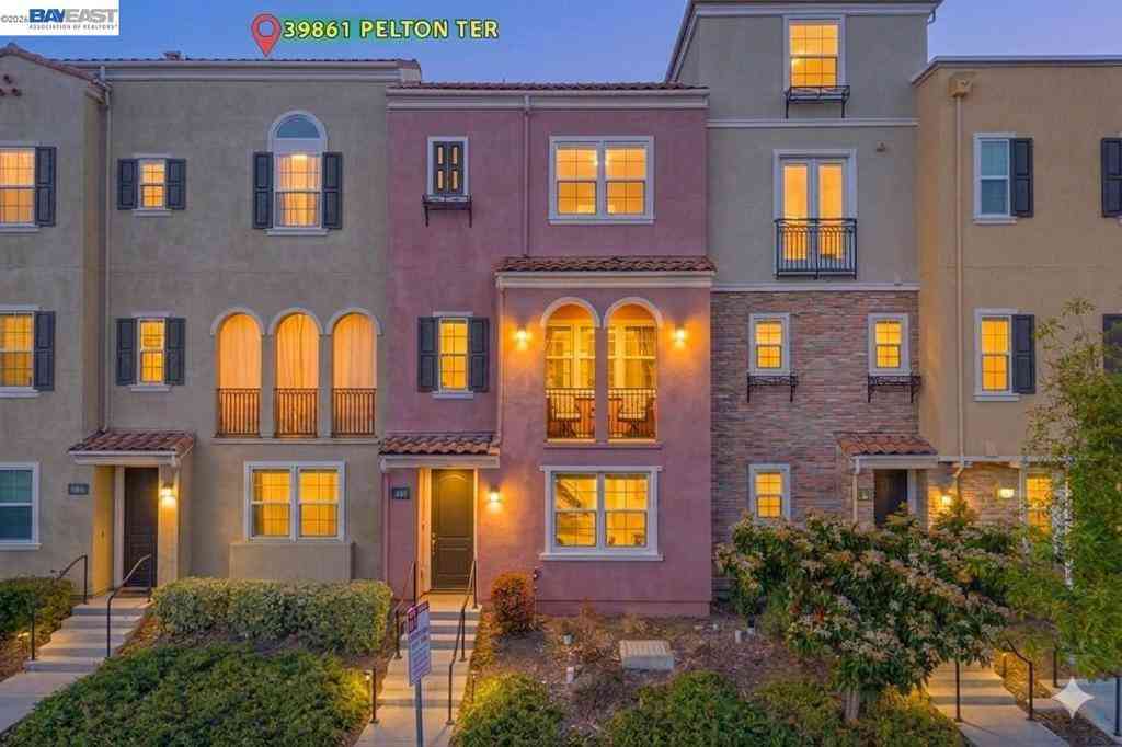 Townhouse For Sale - 39861 Pelton Ter<br/> Newark, CA 94560