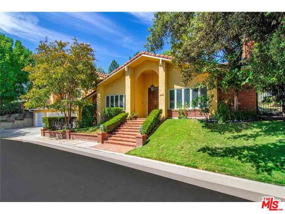 Homes For Rent - 4949 Palomar Drive<br/> Tarzana, CA 91356