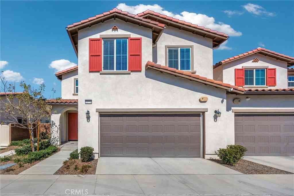 Homes For Sale - 11774 Glenridge Rd<br/> Corona, CA 92883