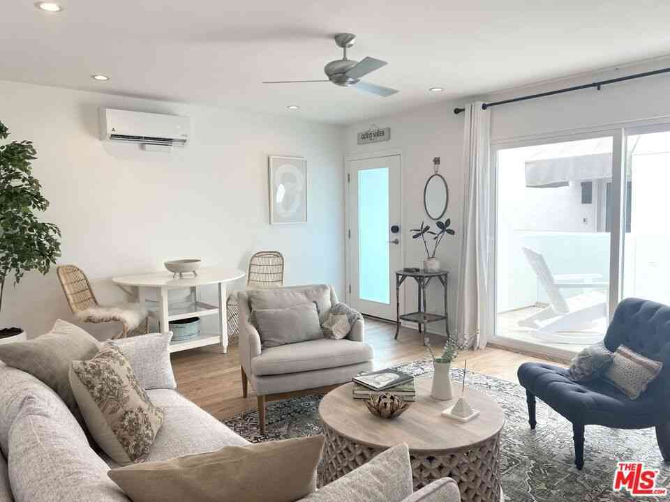 Condo For Rent - 25366 Malibu Road #2<br/> Malibu, CA 90265