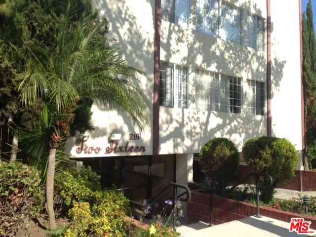 Condo For Rent - 216 S Rexford Drive #201<br/> Beverly Hills, CA 90212