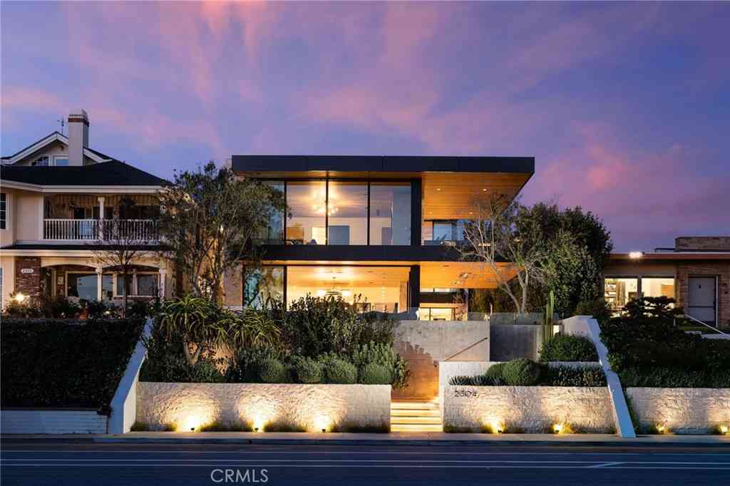 Homes For Sale - 2304 Cliff<br/> Newport Beach, CA 92663