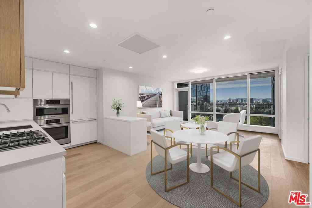 Condo For Sale - 877 Francisco Street #1616<br/> Los Angeles, CA 90017