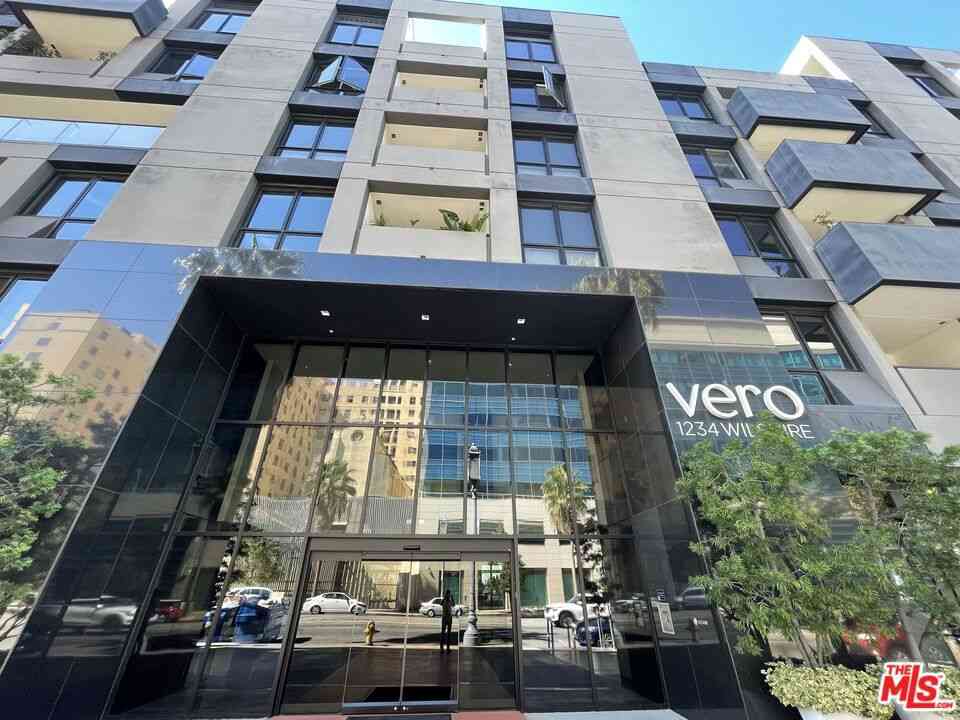 Condo For Rent - 1234 Wilshire Boulevard #235<br/> Los Angeles, CA 90017