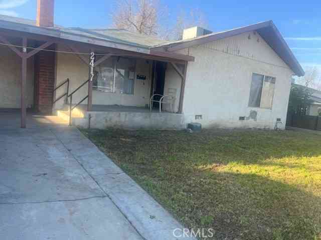 Homes For Sale - 2417 Edwards<br/> Bakersfield, CA 93306