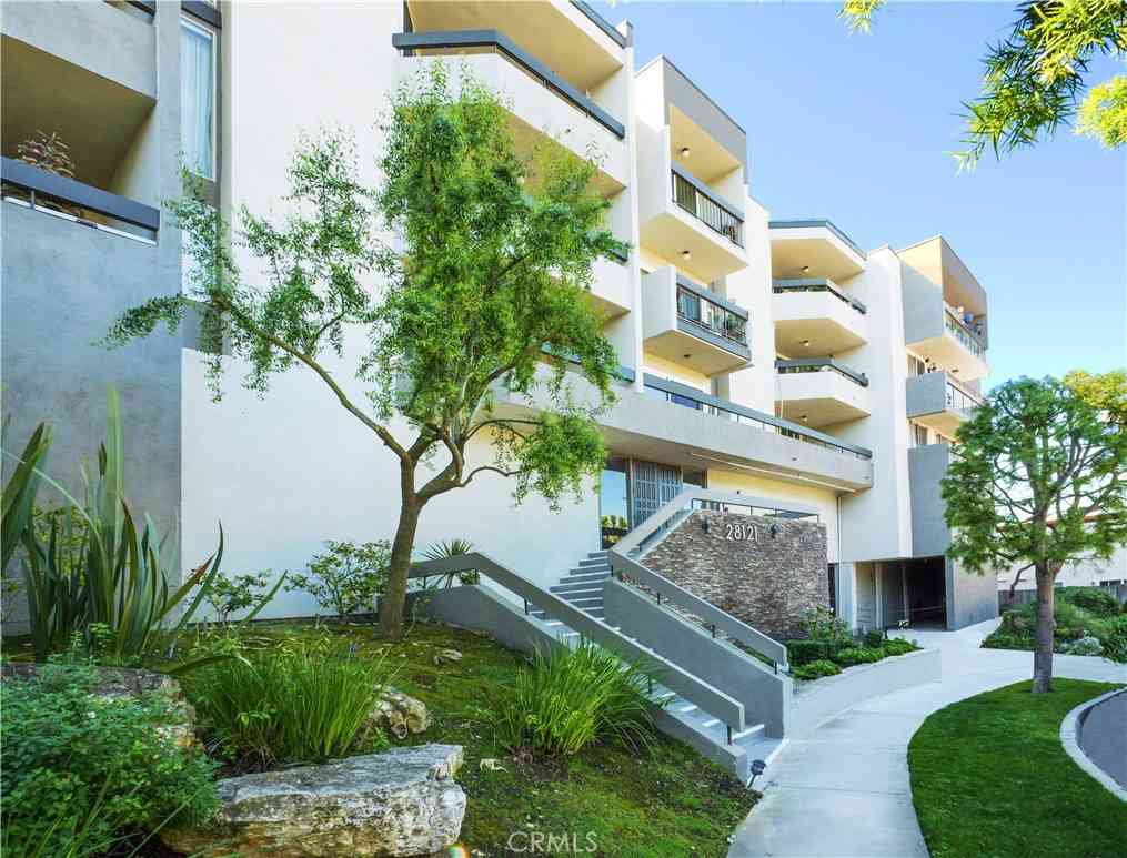 Condo For Sale - 28121 Highridge #311<br/> Rolling Hills Estates, CA 90275