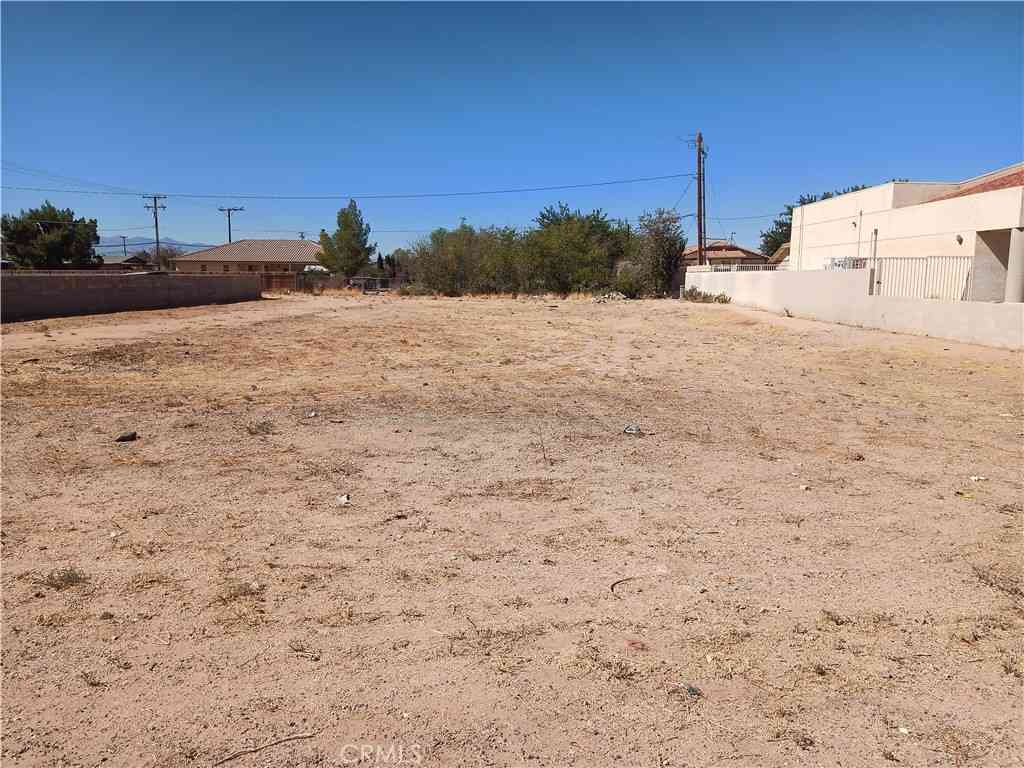 Vacant Land For Sale - Navajo Road<br/> Apple Valley, CA 92308