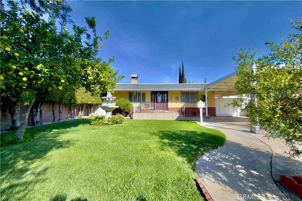 Homes For Sale - 6118 Bellingham Avenue<br/> North Hollywood, CA 91606