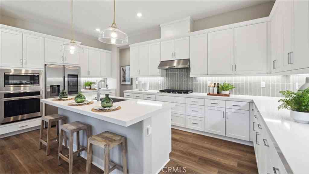 Condo For Sale - 24531 Via La Sombrilla<br/> Valencia, CA 91354