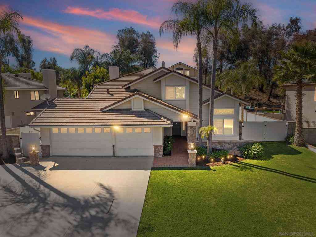 Homes For Sale - 30939 Calle Pina Colada<br/> Temecula, CA 92591
