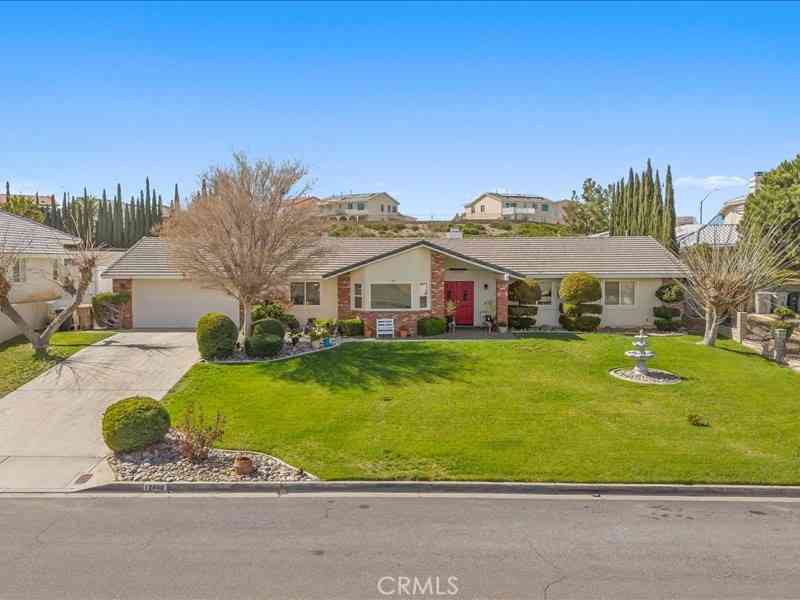 Homes For Sale - 12848 Autumn Leaves<br/> Victorville, CA 92395