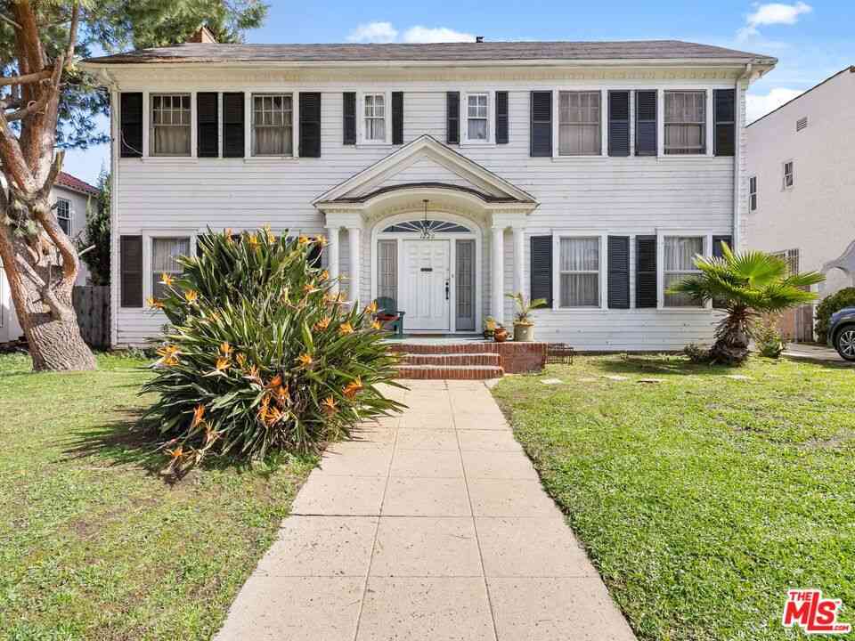 Homes For Sale - 1220 S Wilton Place<br/> Los Angeles, CA 90019
