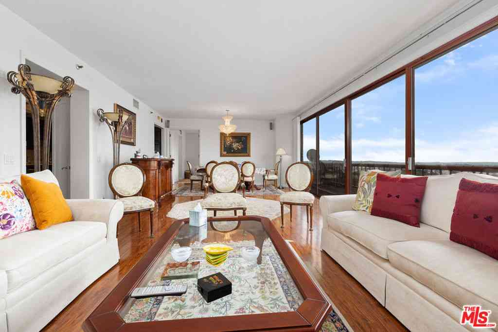 Condo For Sale - 10550 Wilshire Boulevard #1001<br/> Los Angeles, CA 90024