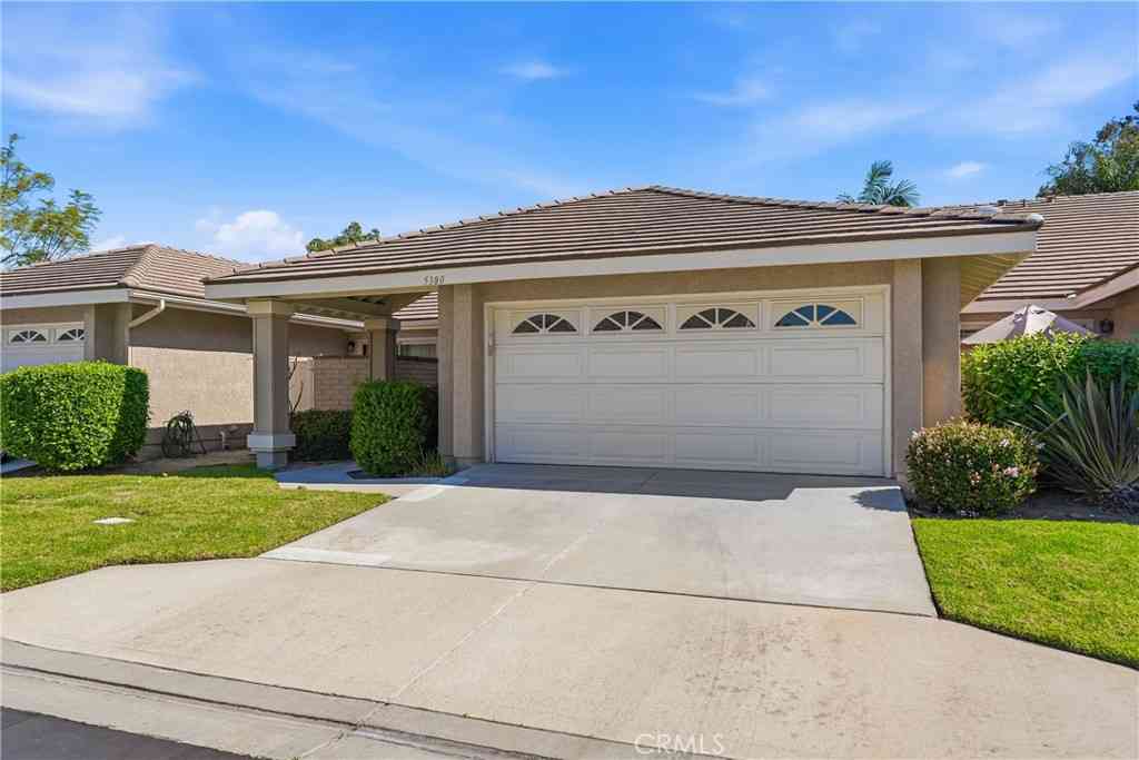 Homes For Sale - 5380 Via De La Zorra<br/> Yorba Linda, CA 92887