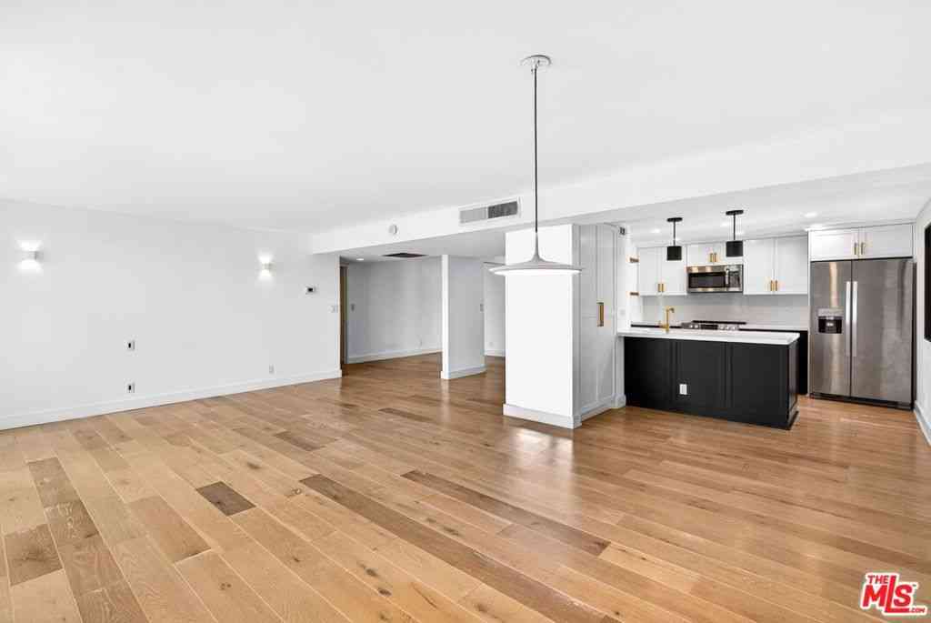 Condo For Rent - 10535 Wilshire Boulevard #411<br/> Los Angeles, CA 90024