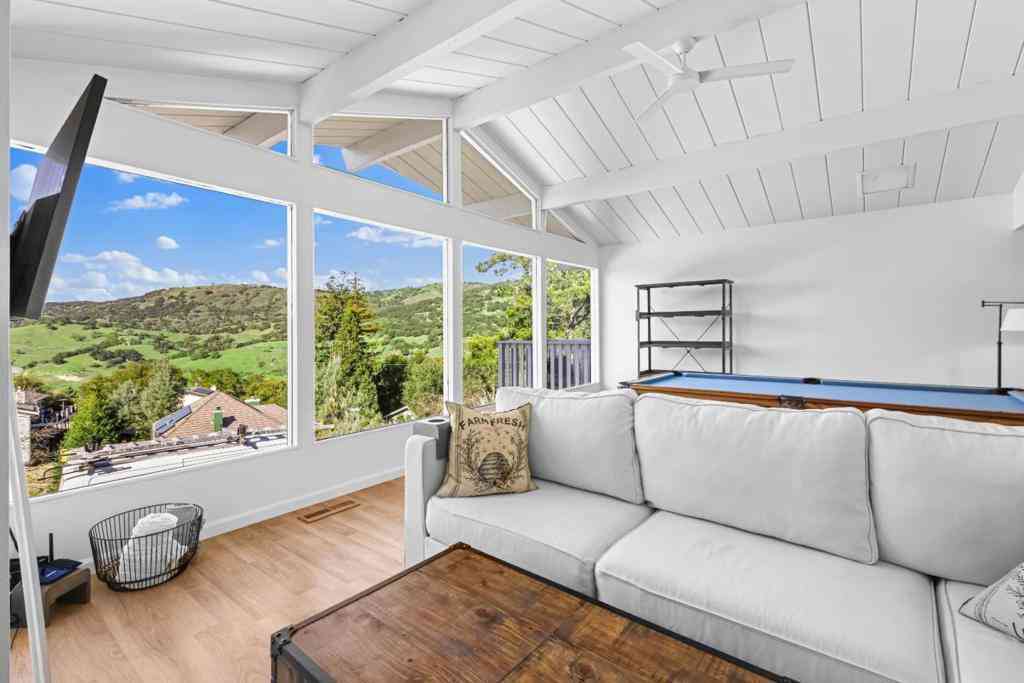 Homes For Sale - 3241 Quail Lane<br/> Morgan Hill, CA 95037