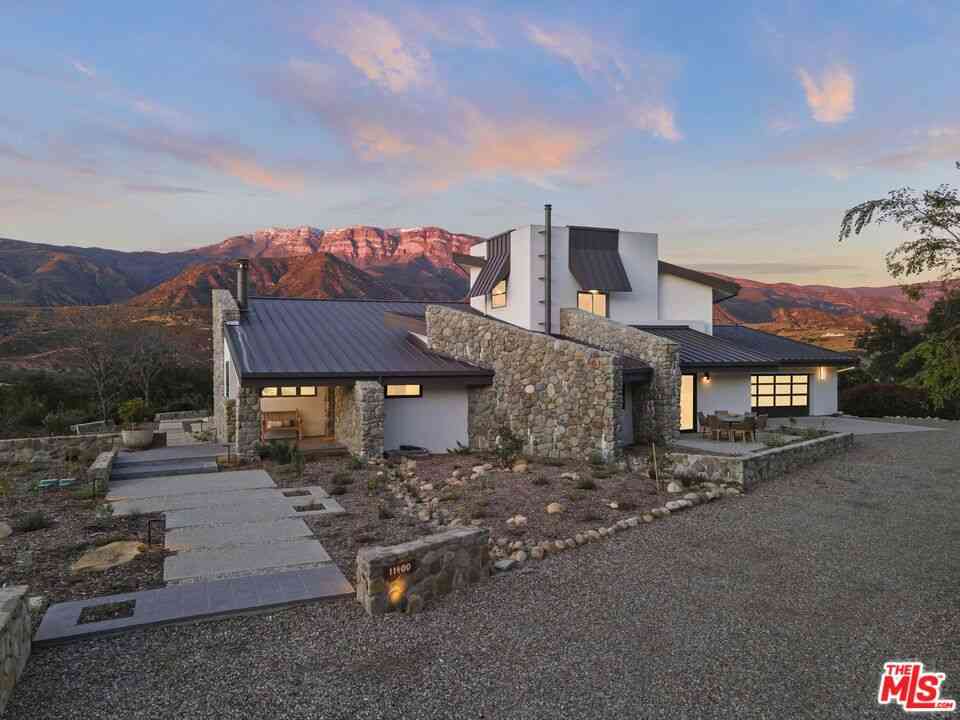 Homes For Sale - 11400 Topa Vista Road<br/> Ojai, CA 93060