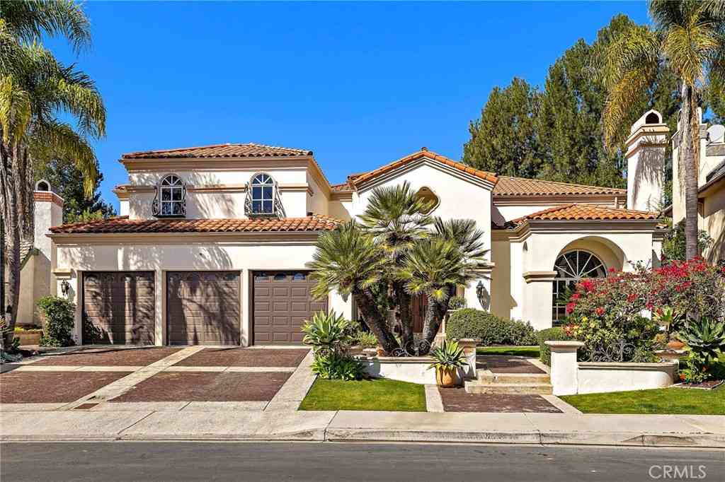Homes For Sale - 22051 Oak Grove<br/> Mission Viejo, CA 92692
