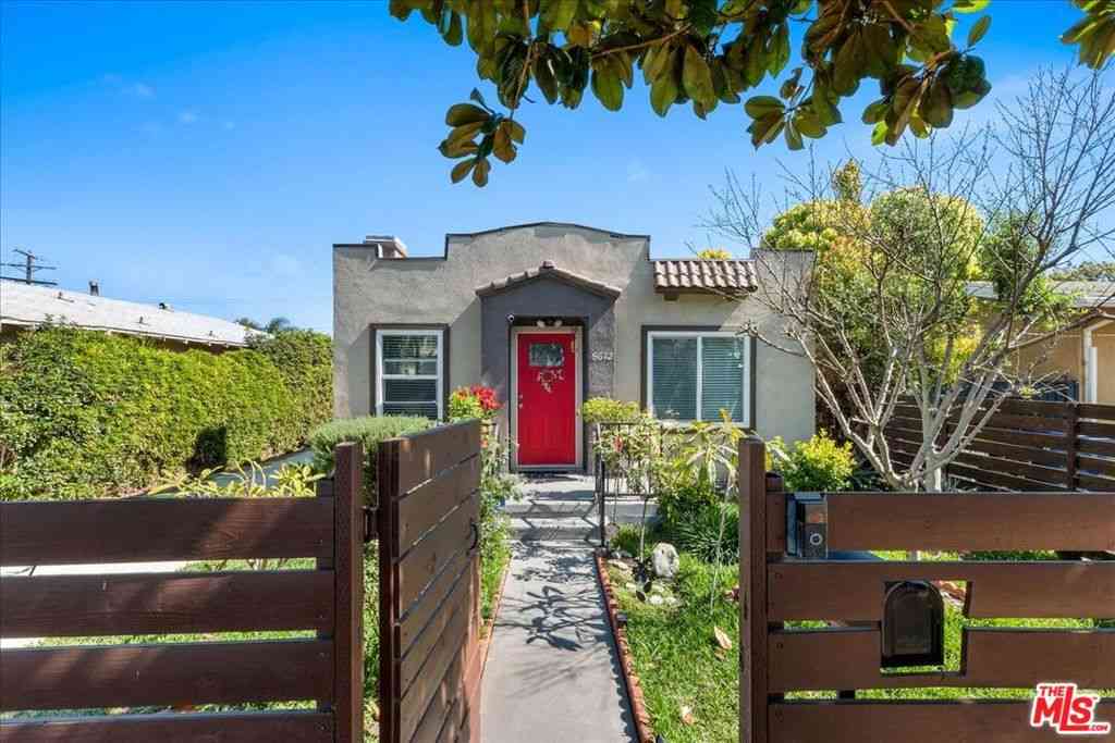 Homes For Sale - 6612 Madden Avenue<br/> Los Angeles, CA 90043