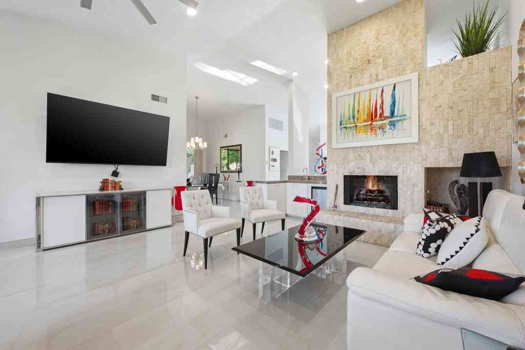 Condo For Sale - 10202 Sunningdale Drive<br/> Rancho Mirage, CA 92270