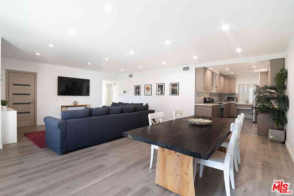 Condo For Sale - 4445 Cartwright Avenue #116<br/> Toluca Lake, CA 91602