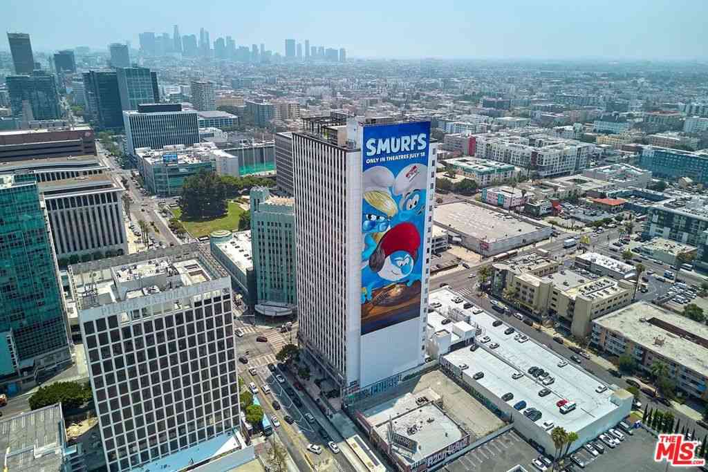 Condo For Sale - 3810 Wilshire Boulevard #502<br/> Los Angeles, CA 90010