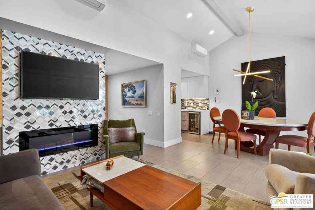 Condo For Sale - 2380 W Miramonte Circle #C<br/> Palm Springs, CA 92264