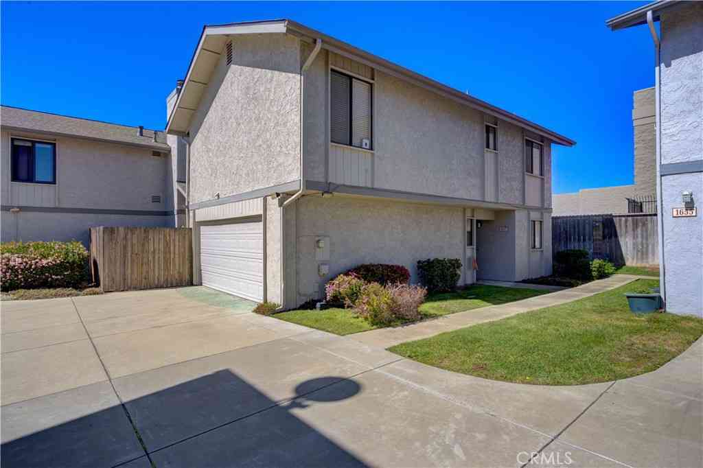 Condo For Sale - 1637 Longbranch<br/> Grover Beach, CA 93433