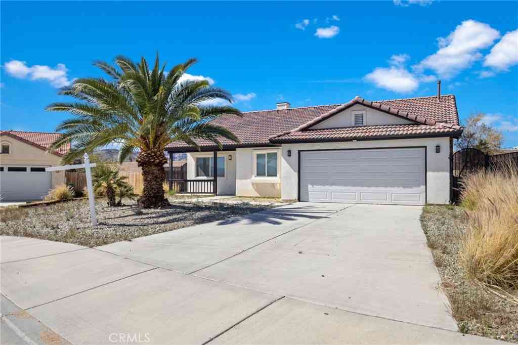 Homes For Sale - 6012 Regino<br/> 29 Palms, CA 92277