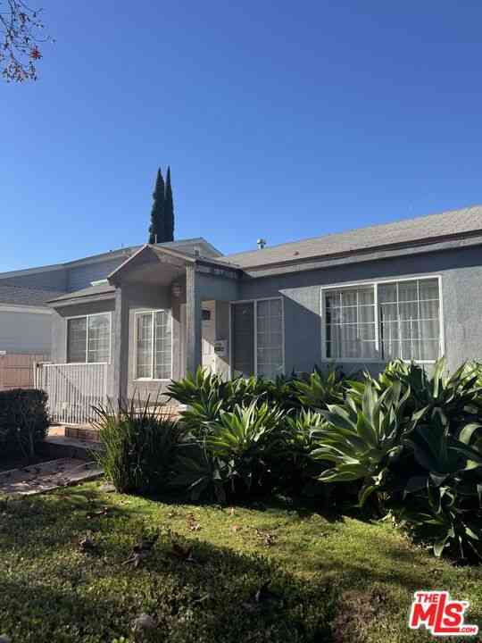 Homes For Sale - 4503 Tobias Avenue<br/> Sherman Oaks, CA 91403