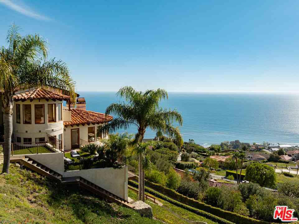 Homes For Sale - 4240 Avenida De La Encinal<br/> Malibu, CA 90265