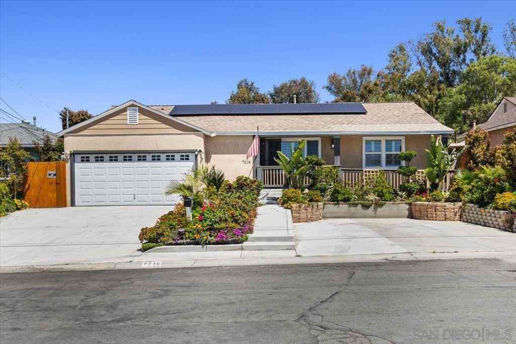 Homes For Sale - 7216 Pearson St<br/> La Mesa, CA 91941