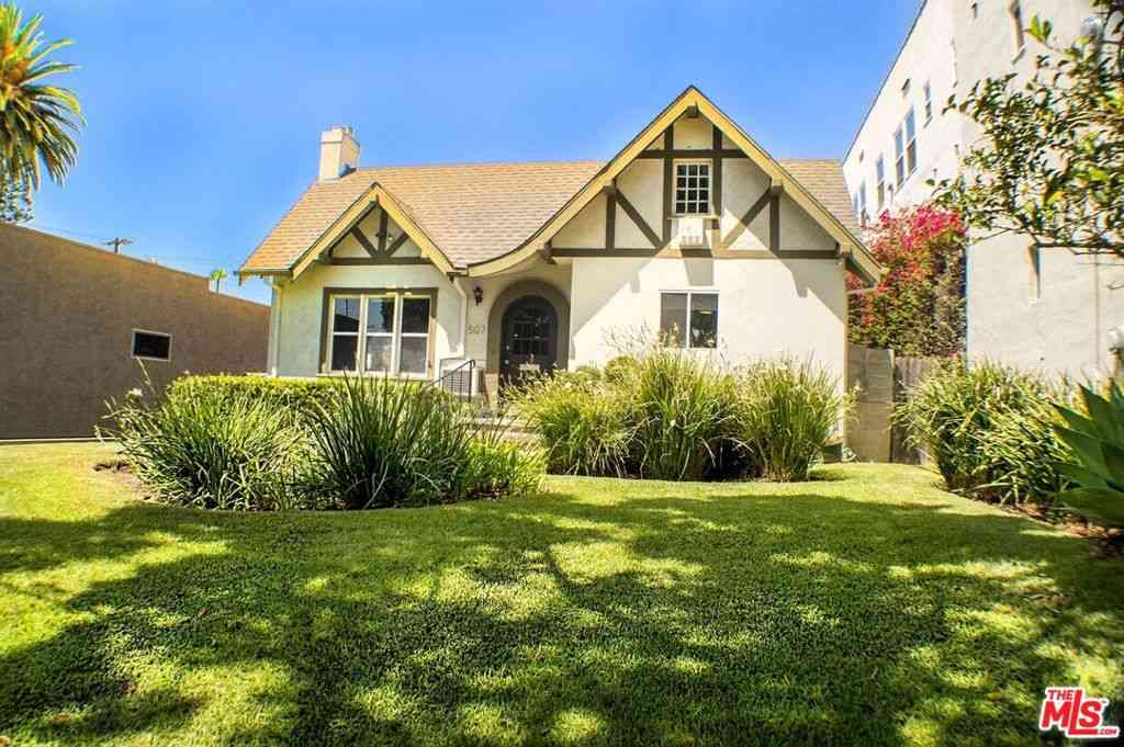 Homes For Sale - 507 N Larchmont Boulevard<br/> Los Angeles, CA 90004