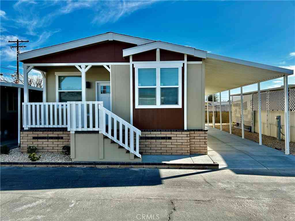 Mobile Home For Sale - 675 W Oakland Avenue #F7<br/> Hemet, CA 92543