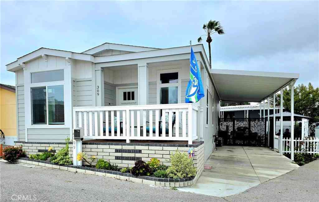 Mobile Home For Sale - 309 N Coral Drive #73A<br/> Long Beach, CA 90803