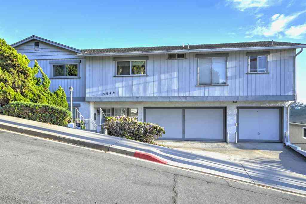 Condo For Sale - 5949 Mildred St #4<br/> San Diego, CA 92110
