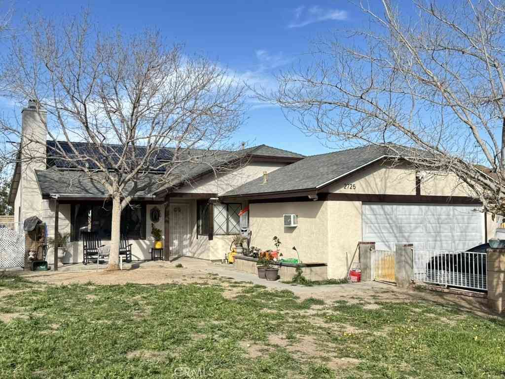 Homes For Sale - 2725 Jojoba Ter<br/> Palmdale, CA 93550