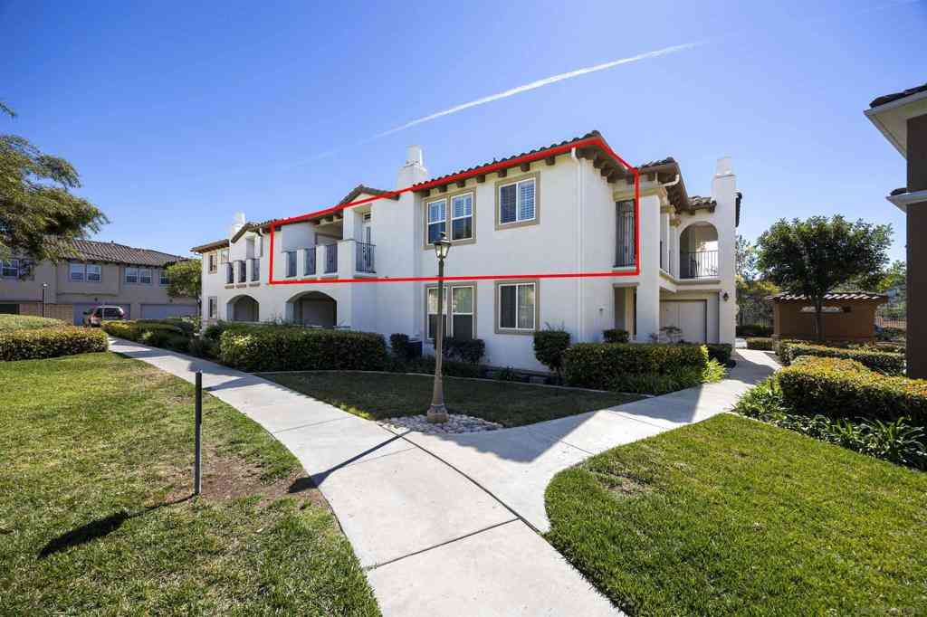 Condo For Sale - 10910 Serafina Lane #52<br/> San Diego, CA 92128