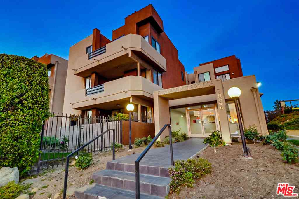 Condo For Sale - 7826 Topanga Canyon Boulevard #210<br/> Canoga Park, CA 91304