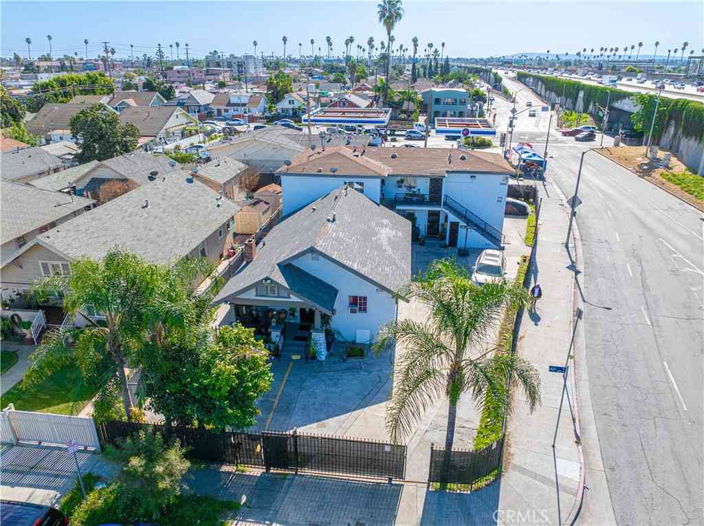 Homes For Sale - 340 W 62nd Street<br/> Los Angeles, CA 90003