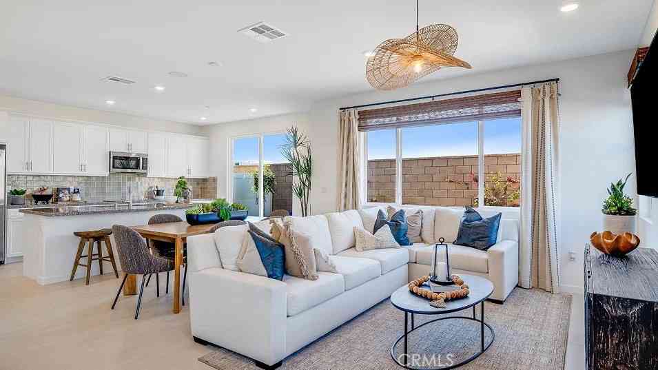 Homes For Sale - 3155 Silo Paseo<br/> Ontario, CA 91761